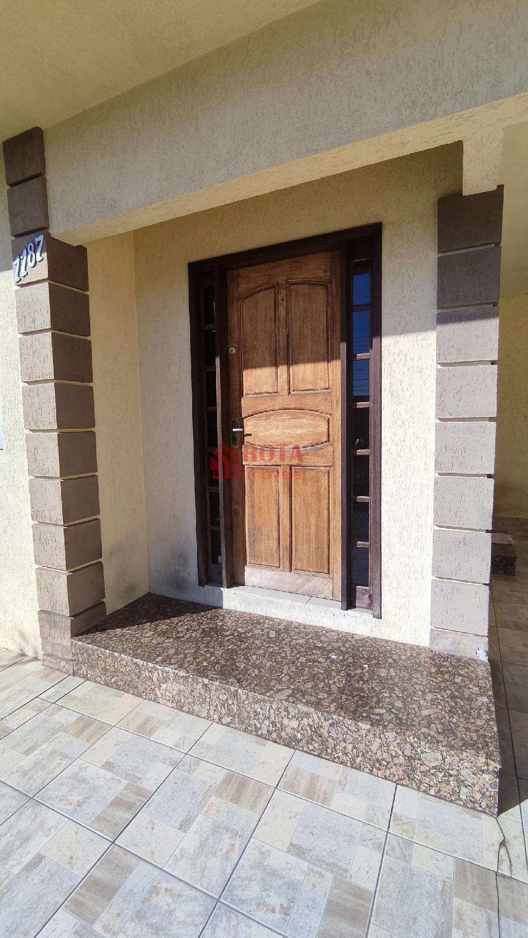 Casa à venda, com 3 quartos, 243m² - Rota Imóveis Curitiba
